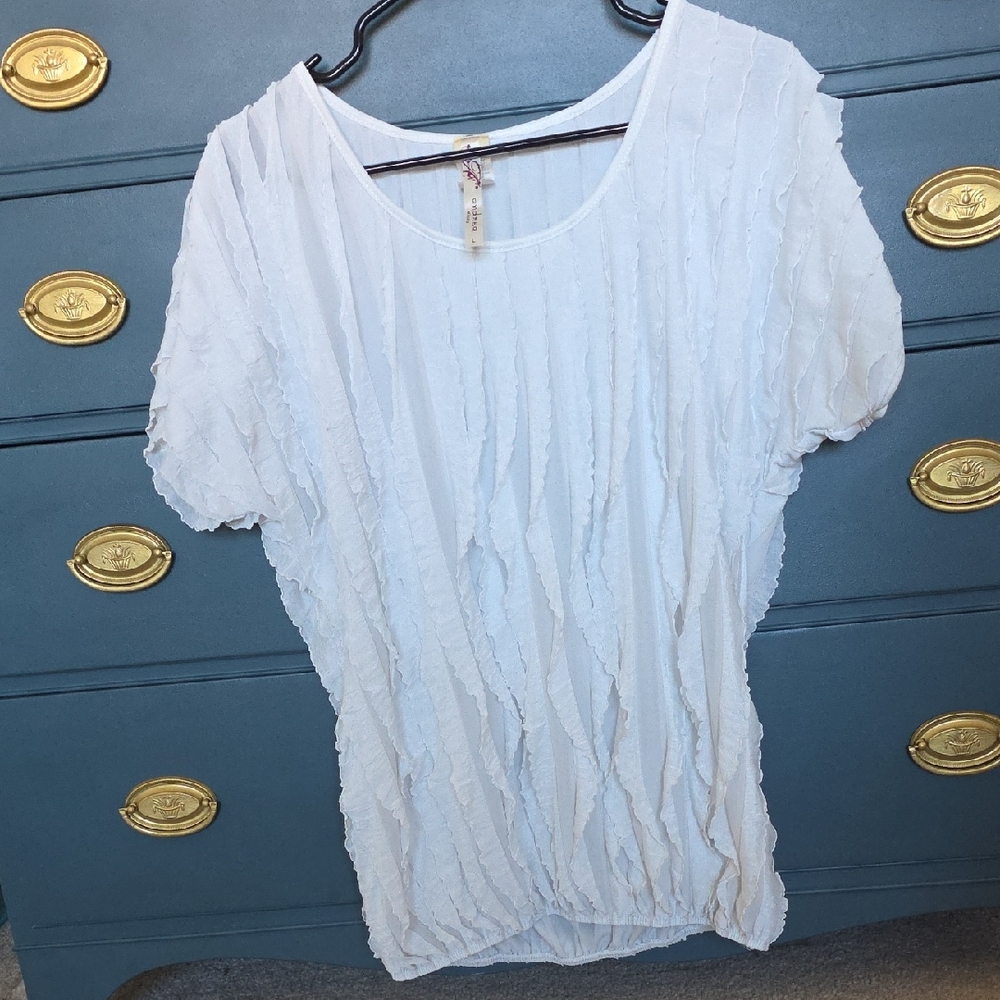 ANDREA FENZI Elegant White Ruffled Blouse